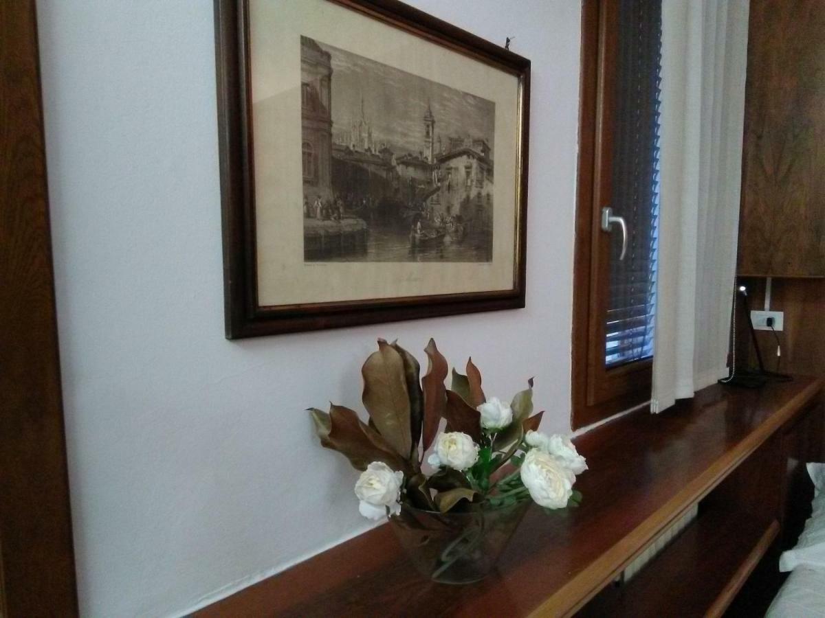 Sestiere Dorsoduro Venezia, A Due Passi Dal Ponte Dei Pugni Appartement Venetië